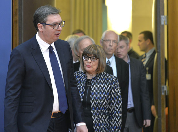 Вучић послао писмо Си Ђинпингу: Брате, пошаљи нам лекаре!